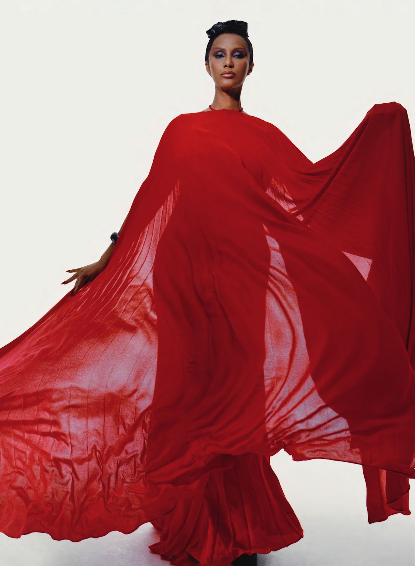Модель Иман в объективе Надин Иджевере для Vogue UK, фото 5 Иман в объективе Надин Иджевере для Vogue UK, фото 5