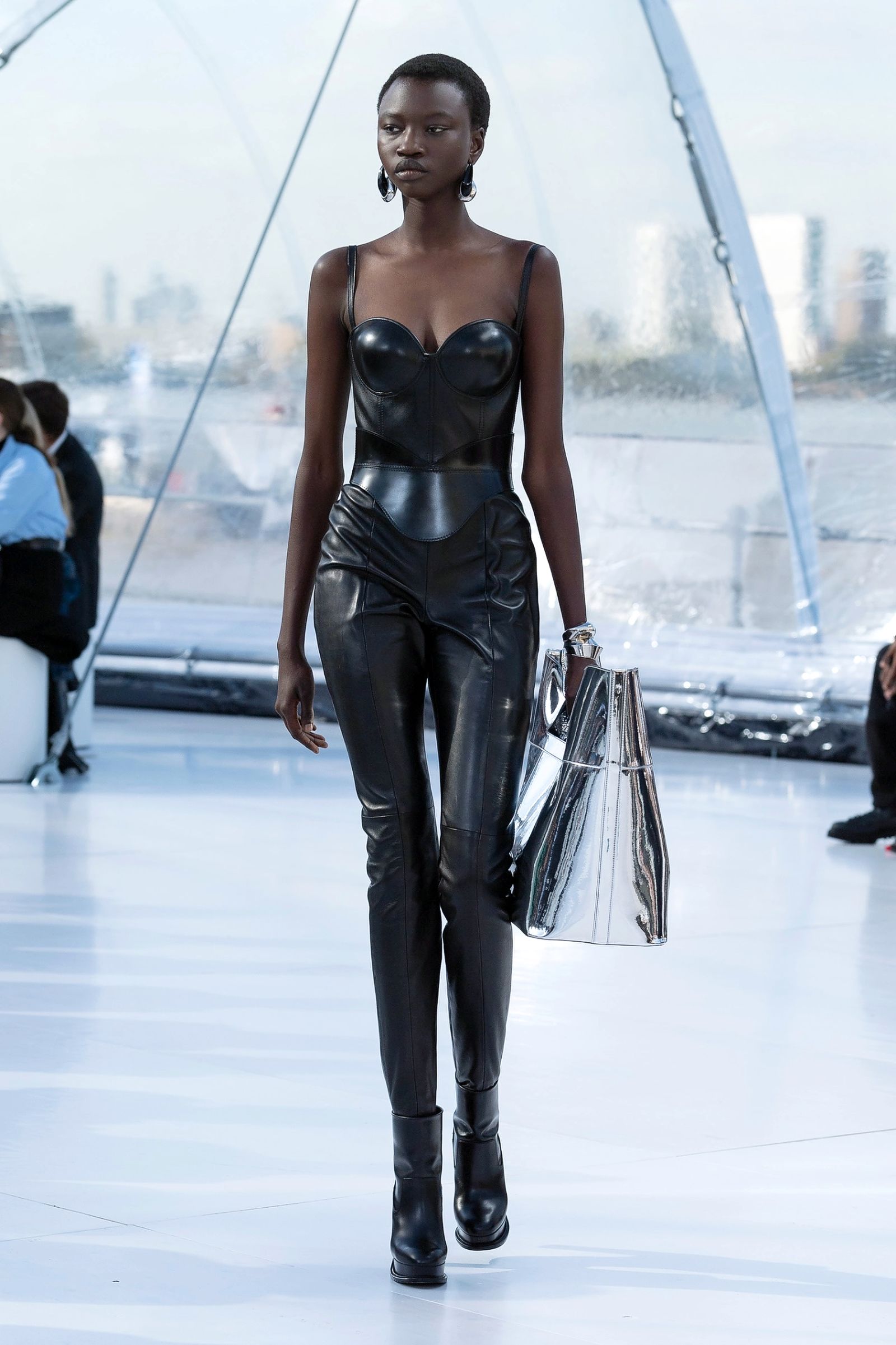Alexander McQueen Весна/Лето 2023, фото 2