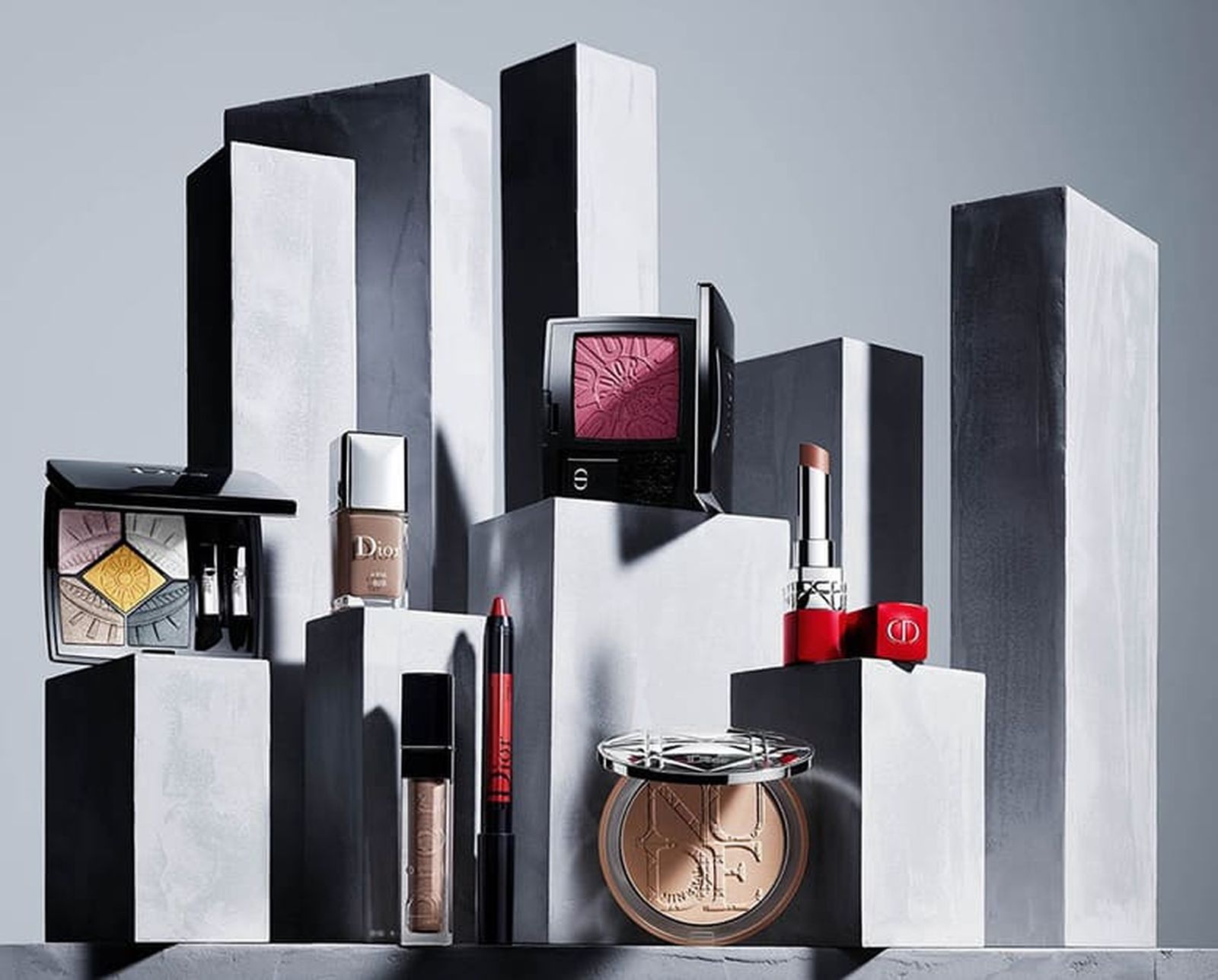 Dior представляет лимитированную осеннюю коллекцию макияжа Power Look 2019, фото 1 Dior Power Look 2019