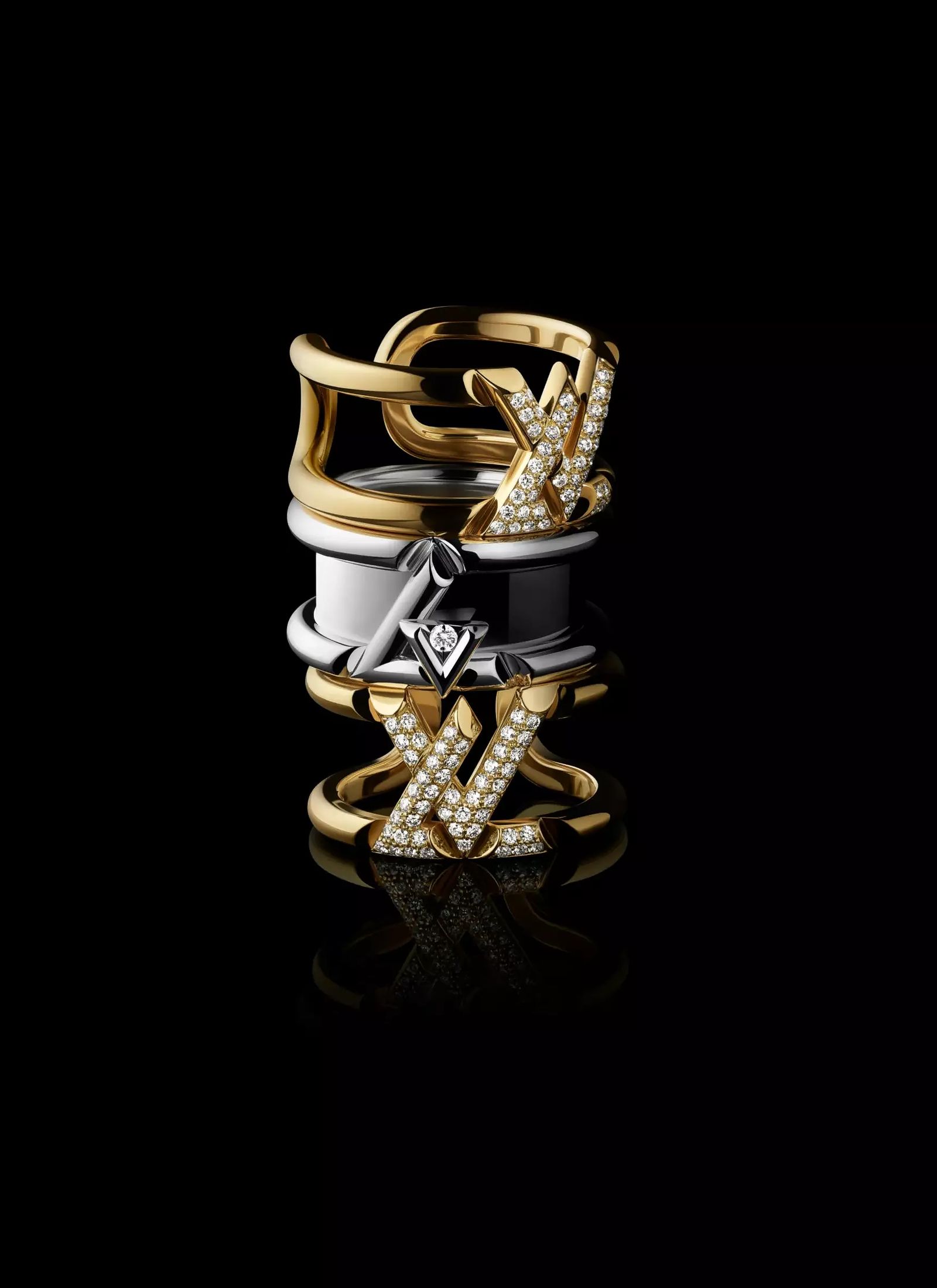 Обновленная ювелирная коллекция LV Volt Louis Vuitton, фото 5 Переплетения букв L и V в обновленной ювелирной коллекции LV Volt Louis Vuitton, фото 5