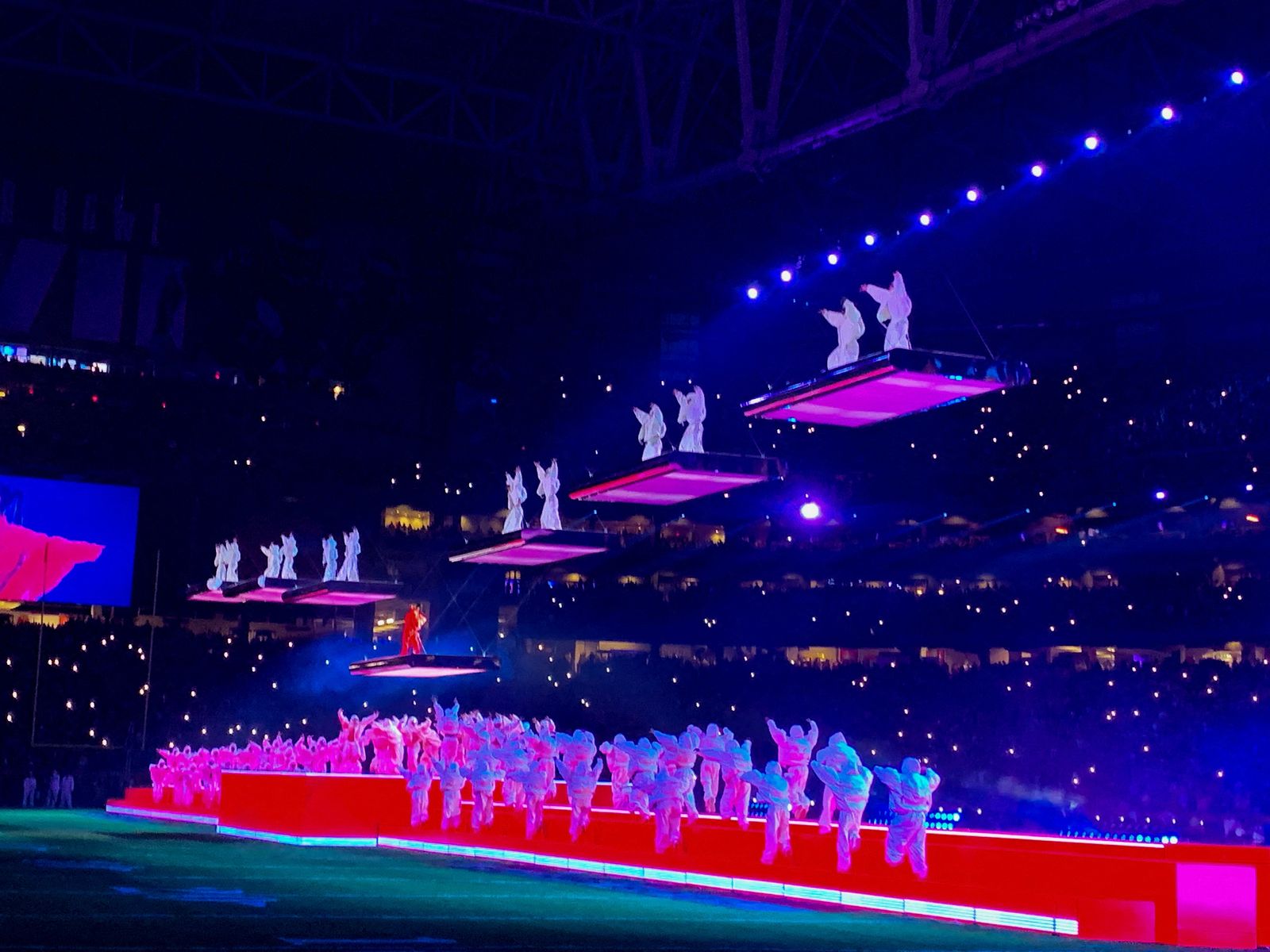 Рианна на шоу Super Bowl LVII в Аризоне, фото 11 Рианна на шоу Super Bowl LVII в Аризоне, 12 февраля 2023 г., фото 11