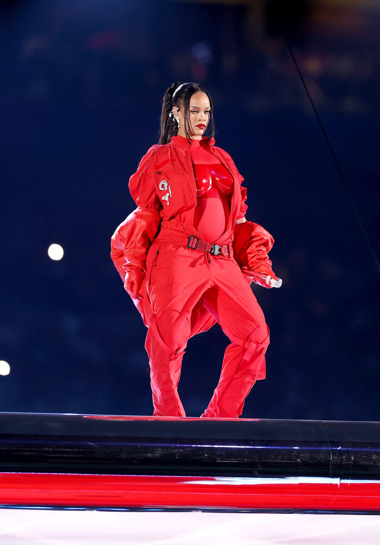 Рианна на шоу Super Bowl LVII в Аризоне, фото 2 Рианна на шоу Super Bowl LVII в Аризоне, 12 февраля 2023 г., фото 2