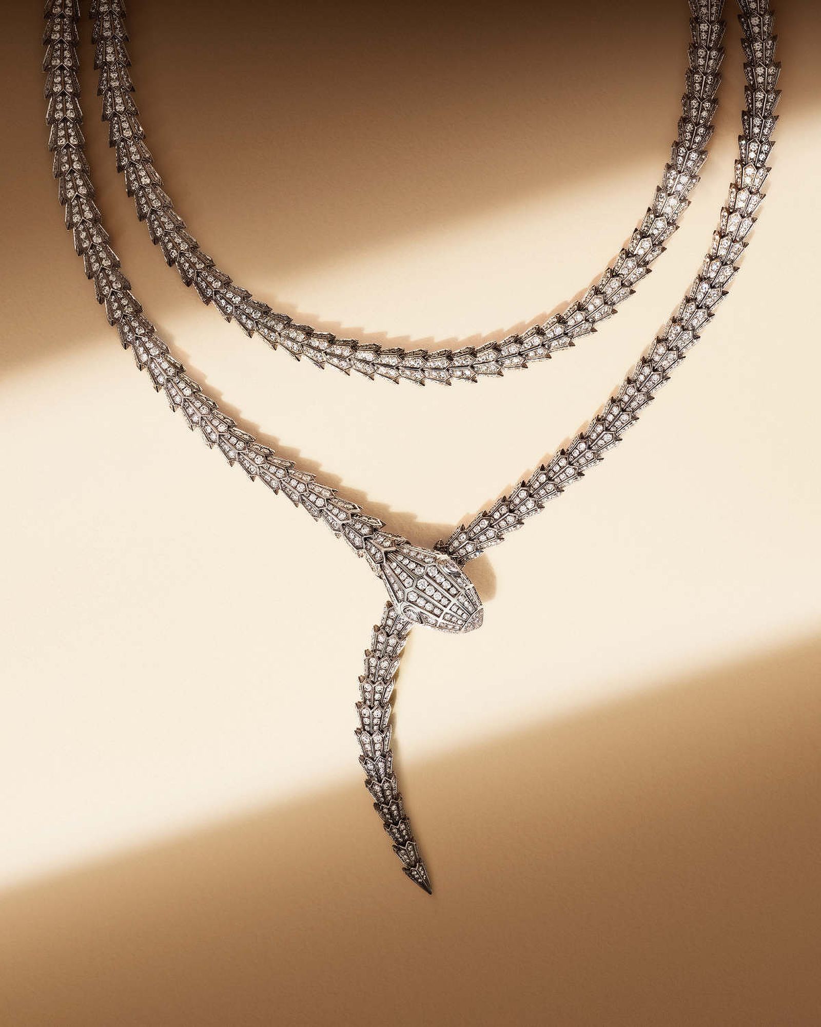 Выставка «Bvlgari Serpent: 75 лет бесконечных историй» в музее Тиссена-Борнемисы продлится до 16 апреля 2023, фото 12 Выставка «Bvlgari Serpent: 75 лет бесконечных историй» в музее Тиссена-Борнемисы, фото 12