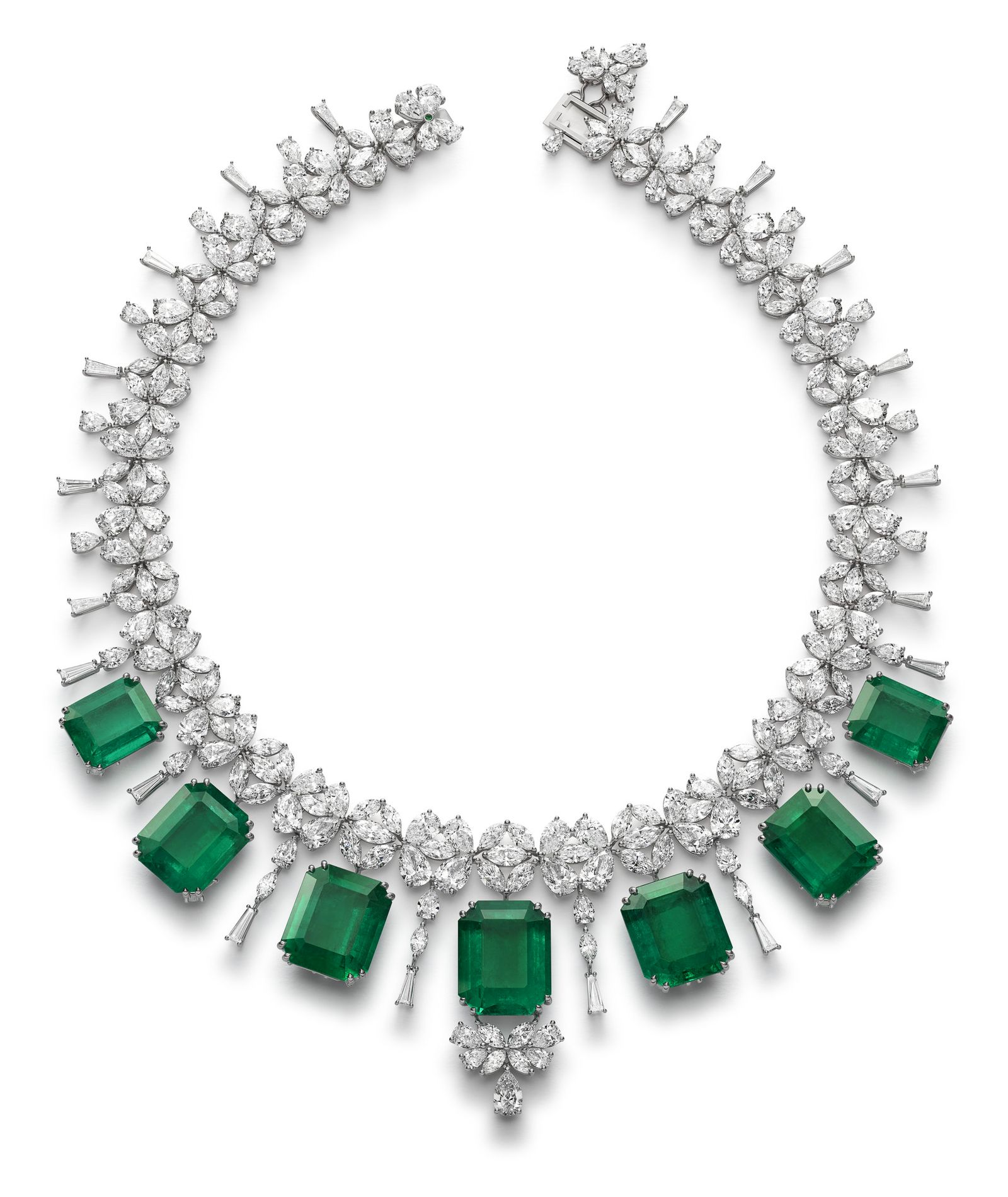 Изумрудное колье Chopard из коллекции Haute Joaillerie Изумрудное колье Chopard из коллекции Haute Joaillerie Collection