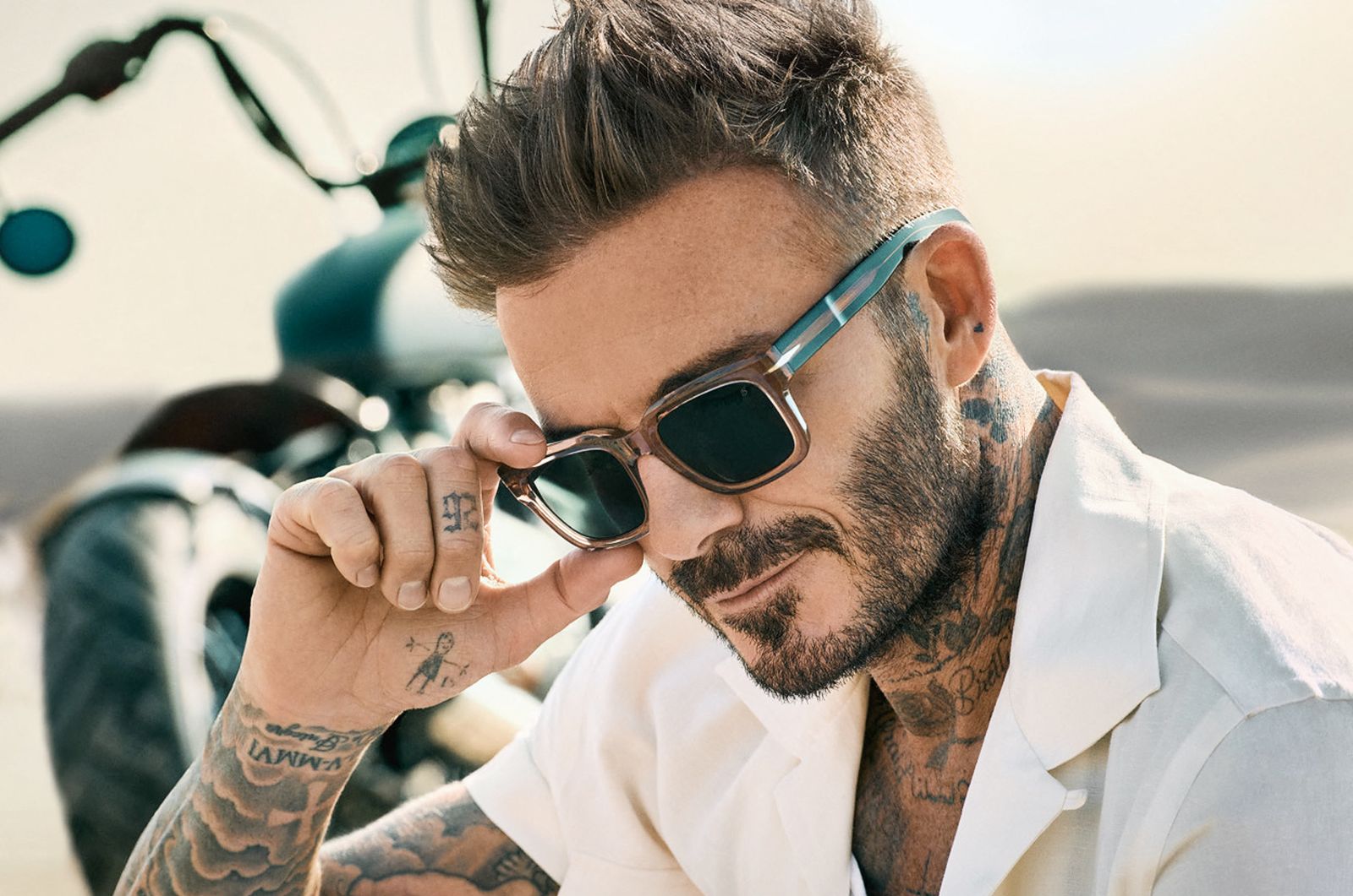 Дэвид Бекхэм представил коллекцию собственной линии очков David Beckham Весна/Лето 2023, фото 5 Дэвид Бекхэм представил коллекцию очков David Beckham Весна/Лето 2023, фото 5