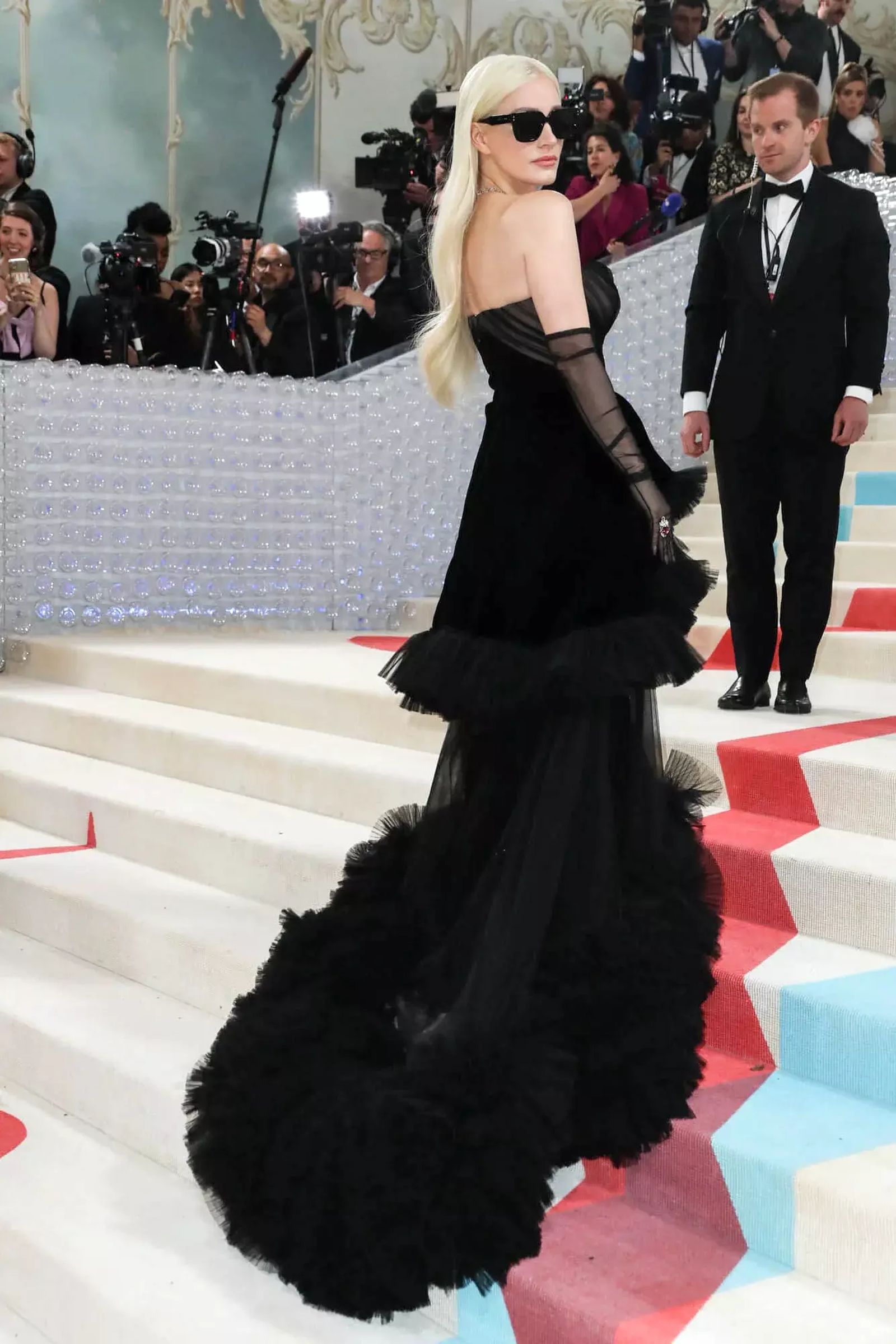 Джессика Честейн на Балу Института костюма Met Gala 2023, фото 2 Джессика Честейн на Балу Института костюма Met Gala 2023, 1 мая 2023 г., фото 2