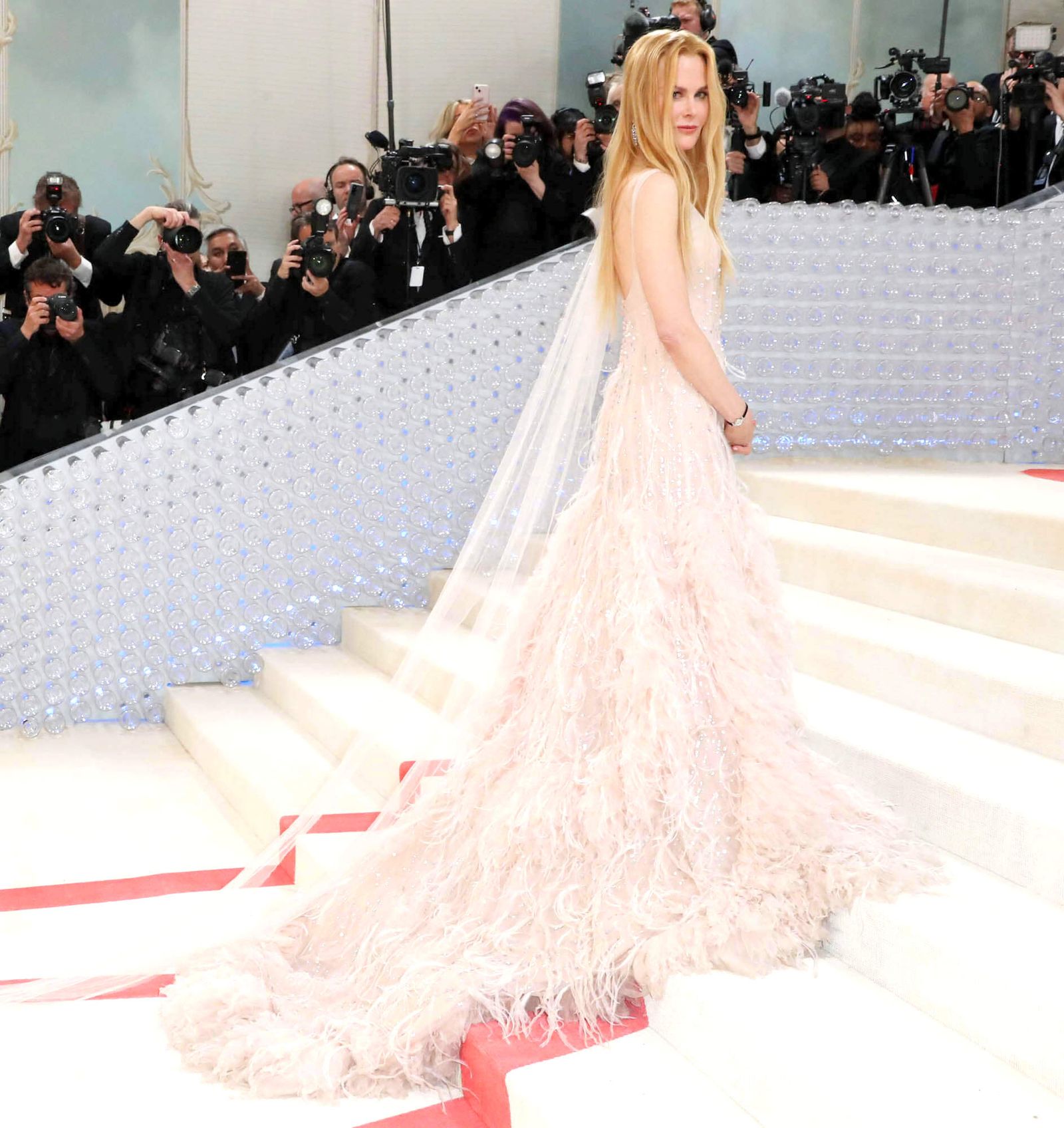 Николь Кидман на Балу Института костюма Met Gala 2023, фото 2 Николь Кидман на Балу Института костюма Met Gala 2023, 1 мая 2023 г., фото 2