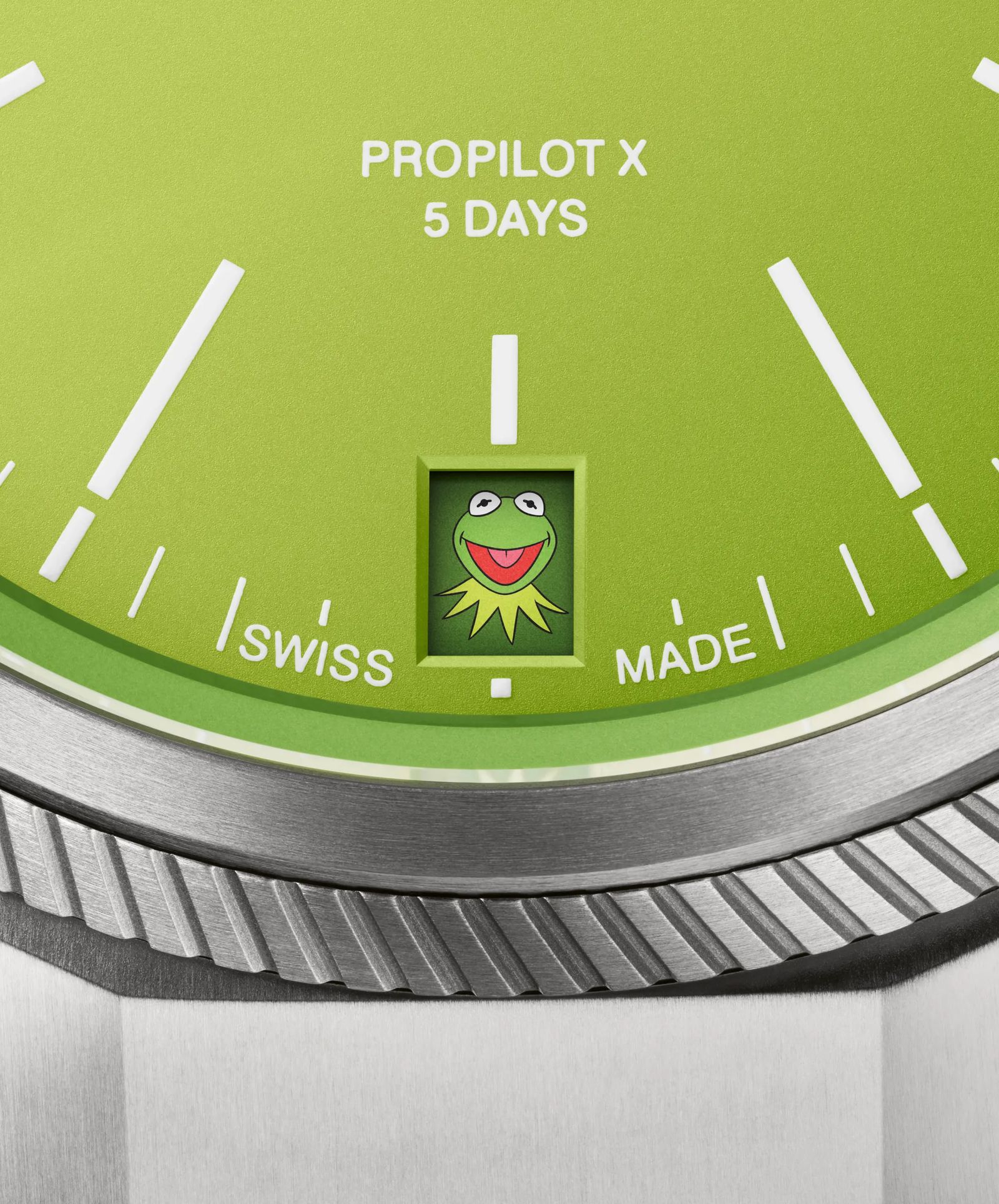 Oris представляет часы ProPilot X Kermit Edition, вдохновленные лягушонком Кермитом из «Маппет-шоу», фото 2 Oris представляет часы ProPilot X Kermit Edition, фото 2