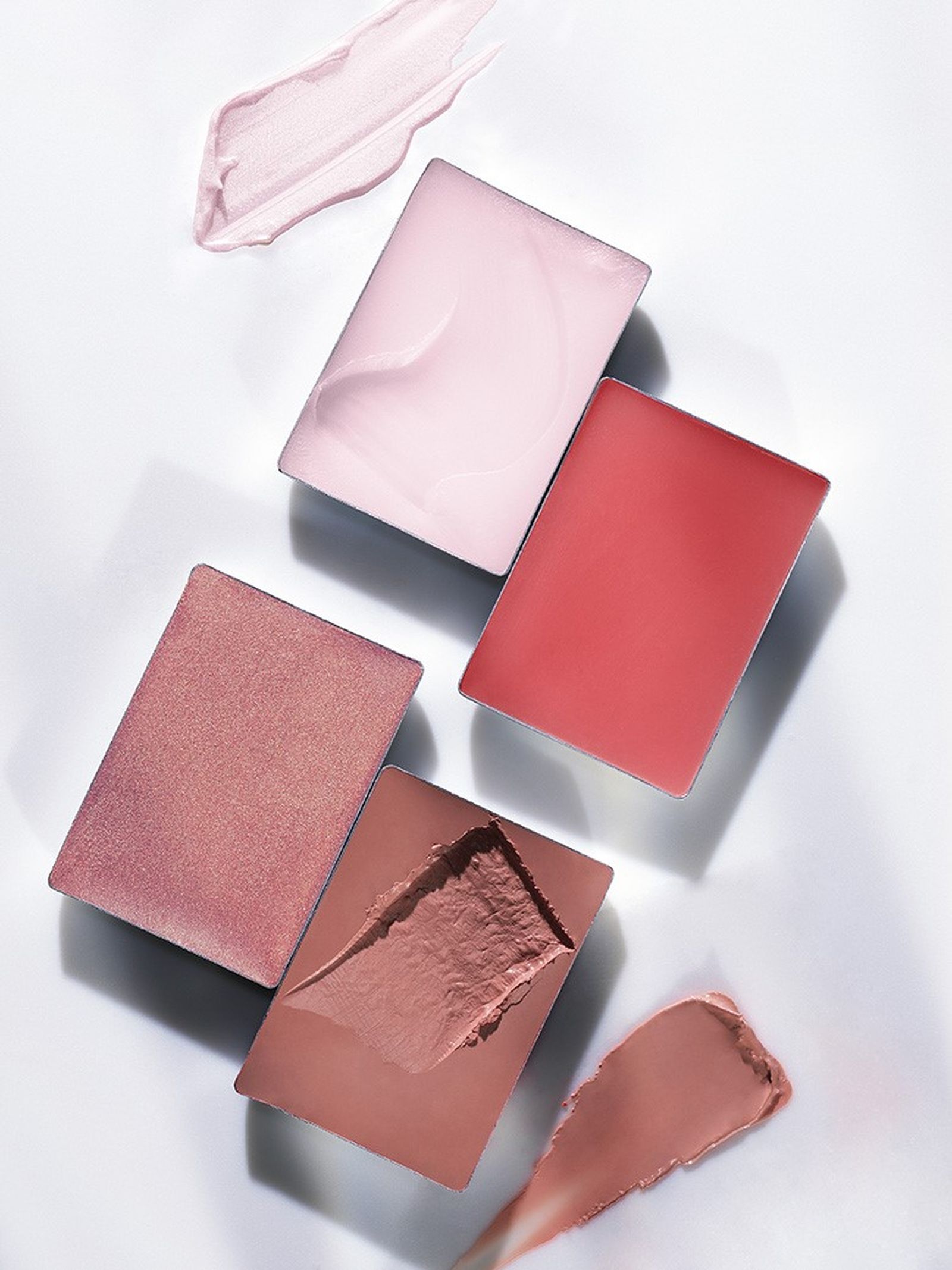Нежные оттенки в совместной коллаборации дизайнера Ulla Johnson и Bobbi Brown, фото 4 Совместная коллаборация дизайнера Ulla Johnson и Bobbi Brown, фото 4