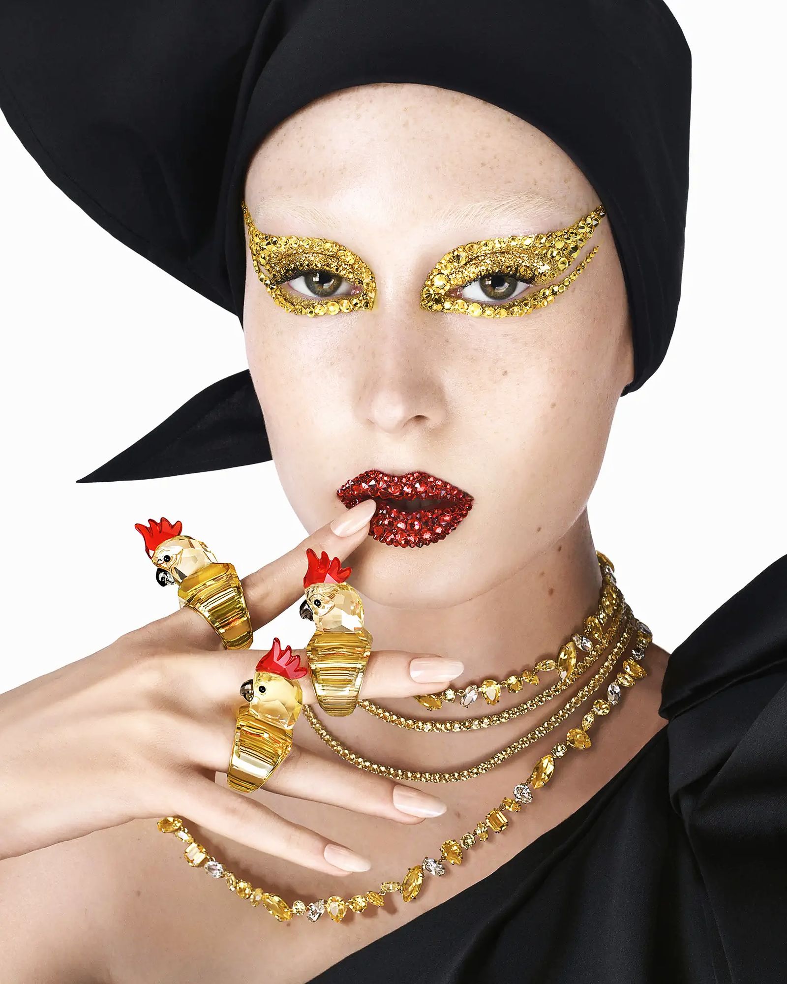Рекламная кампания Swarovski «Metamorphosis» вдохновлена садовыми павильонами венского дворца Шёнбрунн, фото 1 Рекламная кампания Swarovski «Metamorphosis», фото 1