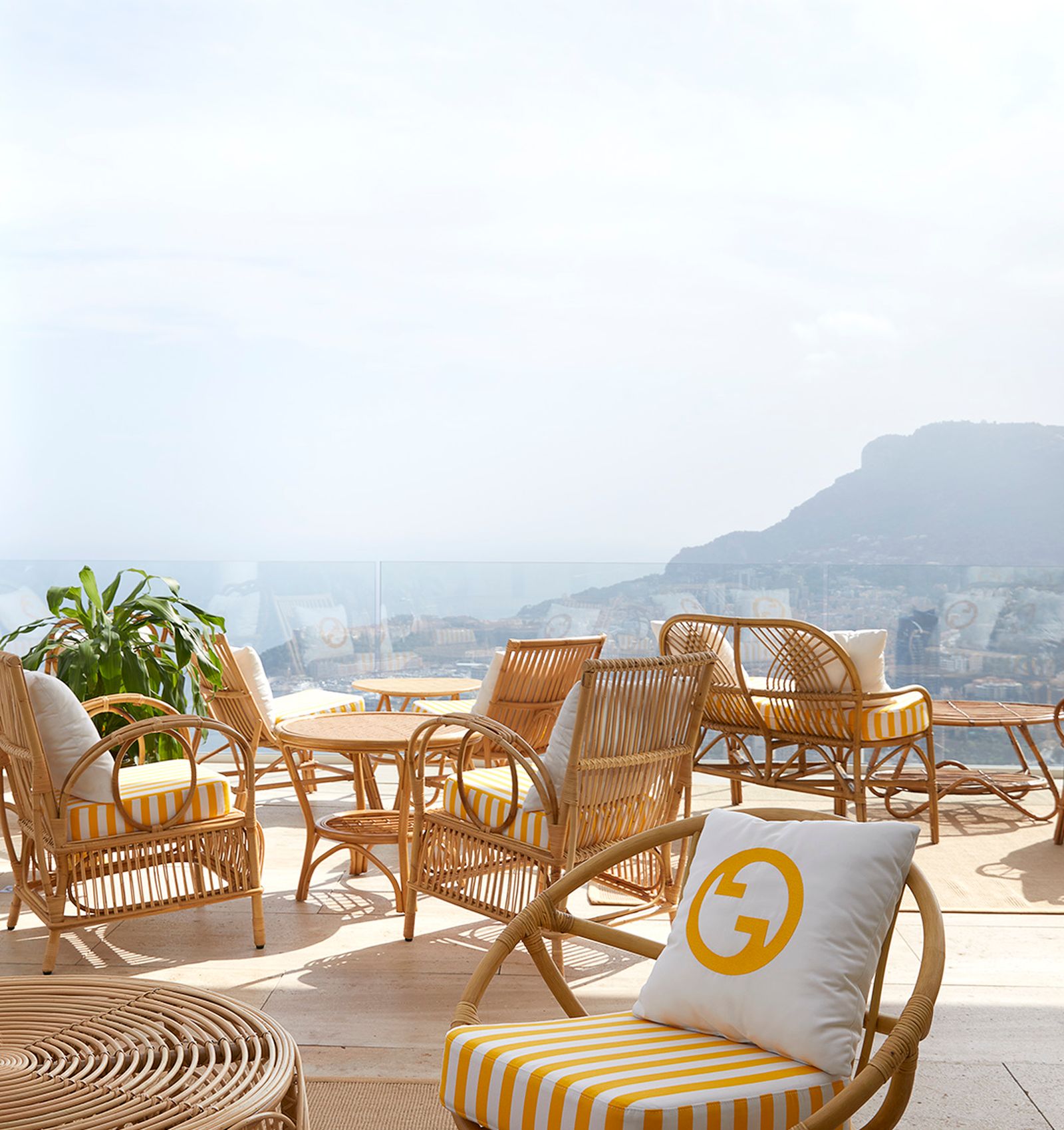 Поп-ап бар Gucci открыт на верхнем этаже отеля The Maybourne Riviera в Рокбрюн-Кап-Мартен, фото 4 Поп-ап бар Gucci на верхнем этаже отеля The Maybourne Riviera в Рокбрюн-Кап-Мартен, фото 4