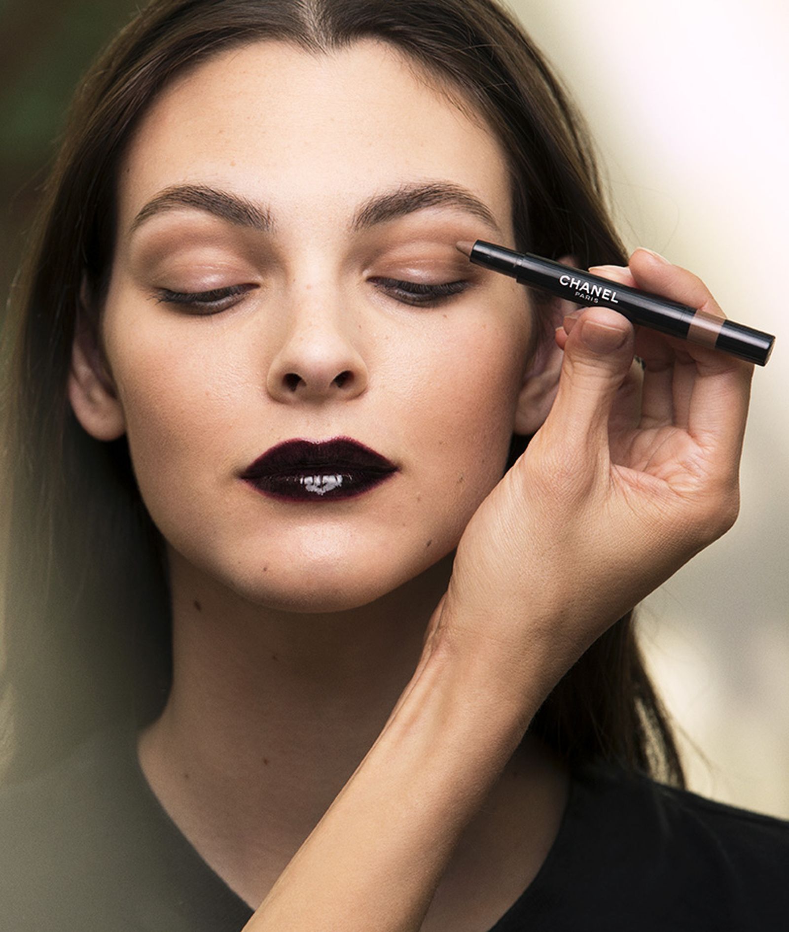 Beauty Backstage: как создавался макияж для шоу Chanel Cruise 2019/20, фото 2 Как создавался макияж для шоу Chanel Cruise 2019/20, фото 2