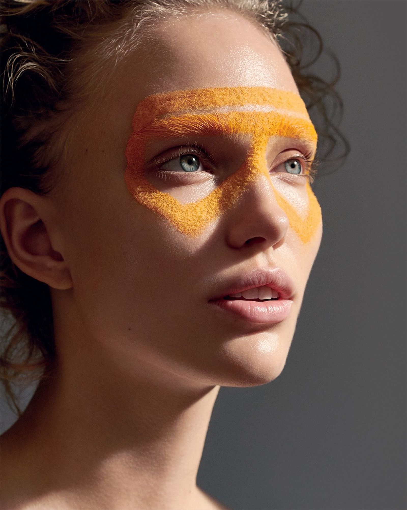What's New Beauty: Ким ван дер Лаан перед объективом Лиз Коллинз для Elle France, фото 2 Ким ван дер Лаан перед объективом Лиз Коллинз для Elle France, фото 2