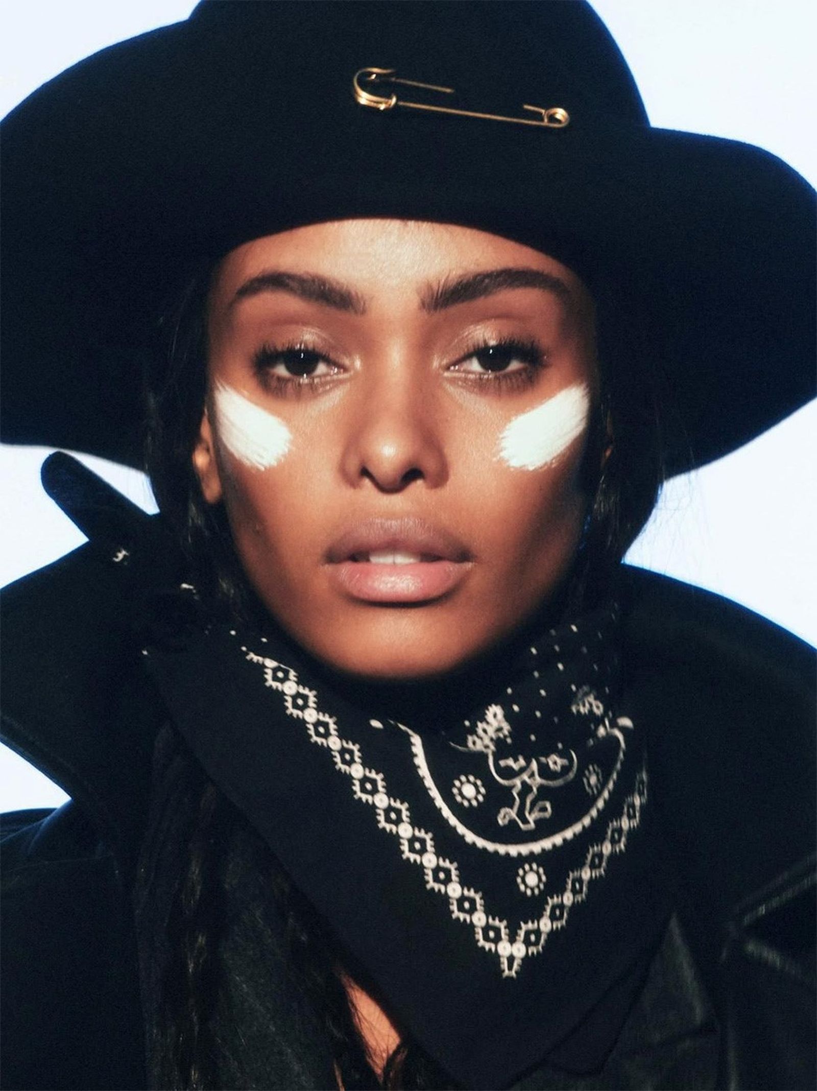 Фотосерия «A Fleur De Peau» Дэвида Симса (David Sims) для апрельского номера Vogue Paris, фото 12 Фотосерия «A Fleur De Peau» Дэвида Симса (David Sims) для Vogue Paris, фото 12