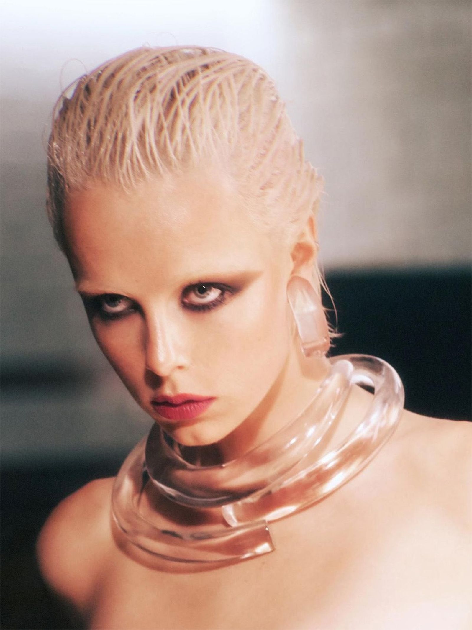 Фотосерия «A Fleur De Peau» Дэвида Симса (David Sims) для апрельского номера Vogue Paris, фото 16 Фотосерия «A Fleur De Peau» Дэвида Симса (David Sims) для Vogue Paris, фото 16