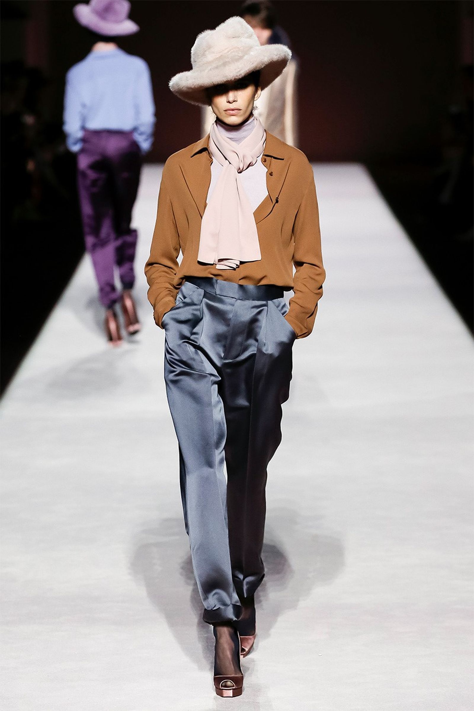 Шоу коллекции Tom Ford осень/зима 2019/2020 в Нью-Йорке, фото 3 Шоу Tom Ford осень/зима 2019/2020 в Нью-Йорке, фото 3