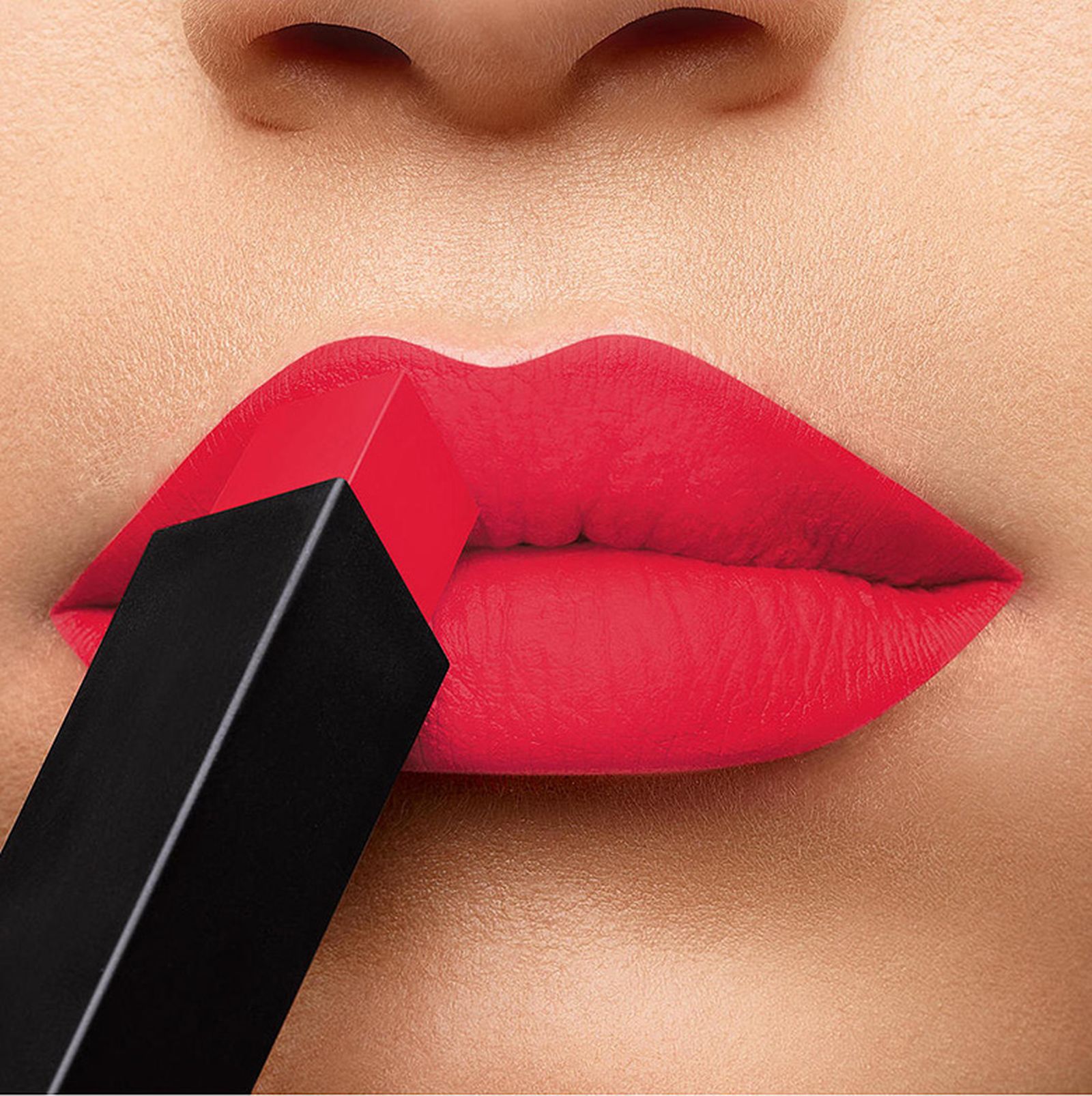 Новинка YSL Beauté: новая матовая помада Rouge Pur Couture The Slim Matte, фото 1 новая матовая помада Rouge Pur Couture The Slim Matte, фото 1