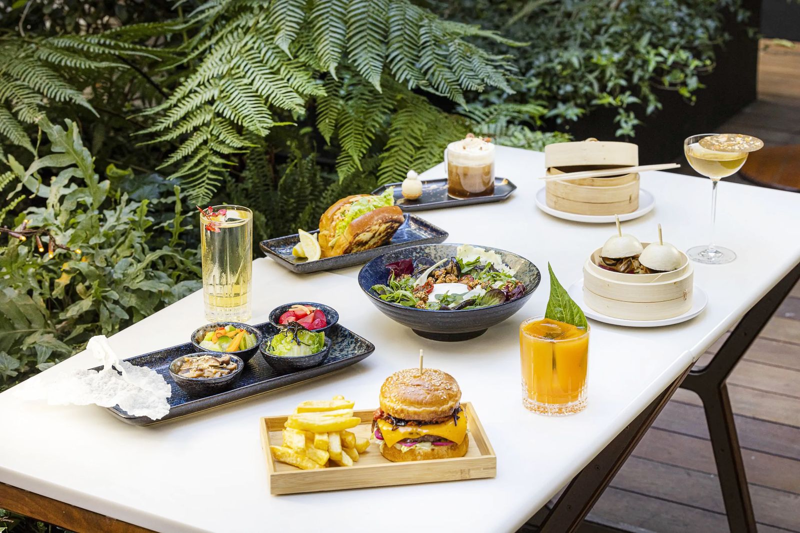 Новая коктейльная карта Bar 8 парижского отеля Mandarin Oriental, фото 4 Новая коктейльная карта Bar 8 отеля Mandarin Oriental, фото 4