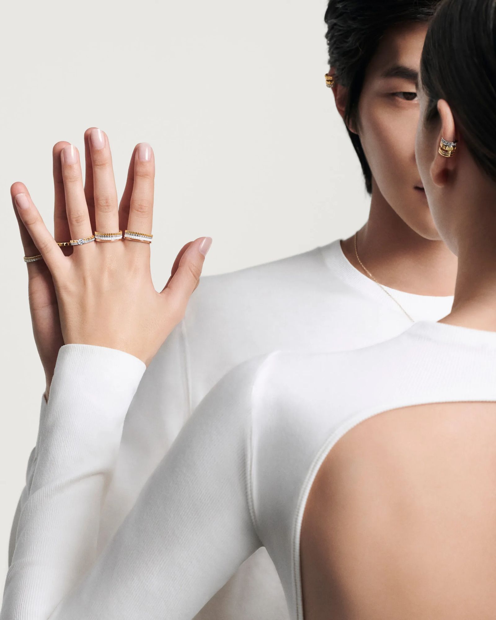 Кампания «Because of Love» Boucheron серьги и кольца Boucheron «Because of Love» 2024. Фото 4