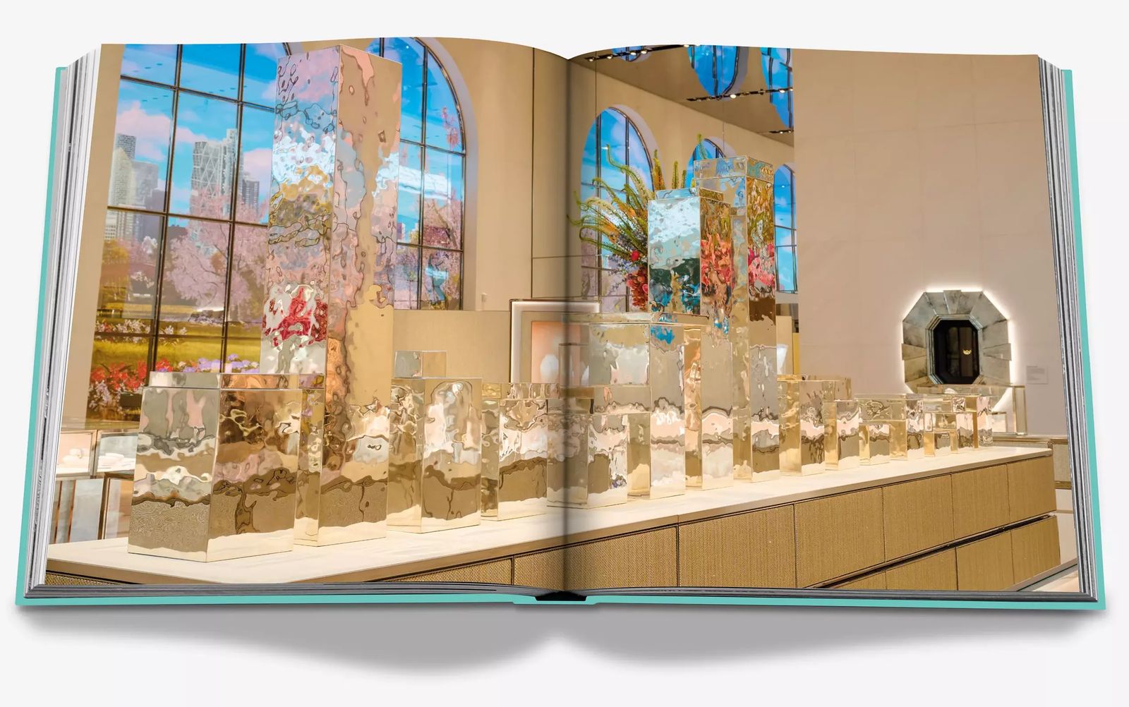 Книга Тиффани Tiffany & Co.: The Landmark