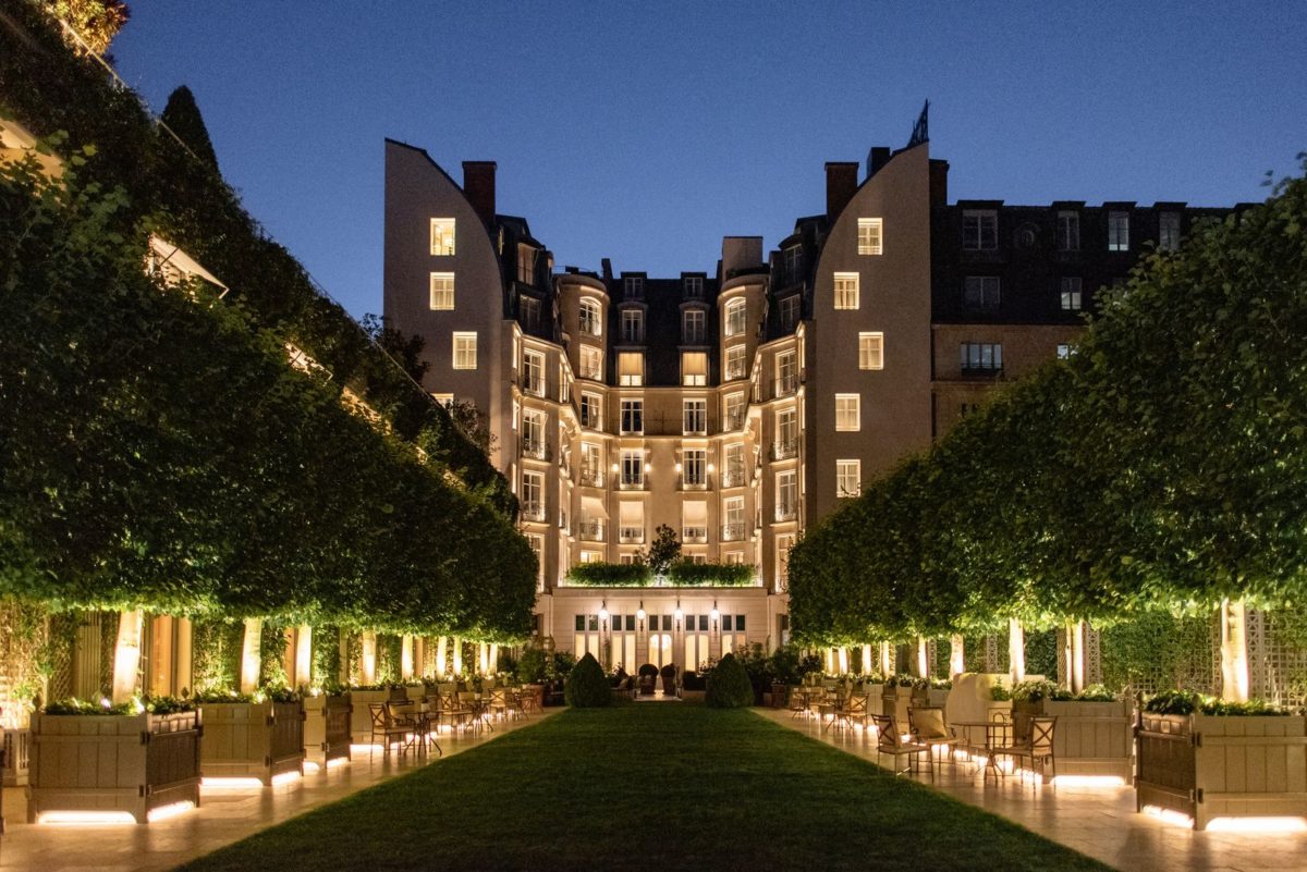 Сад Grand Jardin в Ритце в Париже