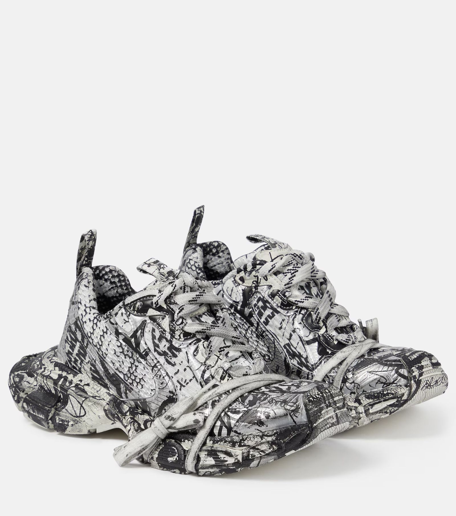 Кроссовки Balenciaga 3XL Extreme Graffiti Черно-белая графика и принты: кроссовки Balenciaga 3XL Extreme Graffiti