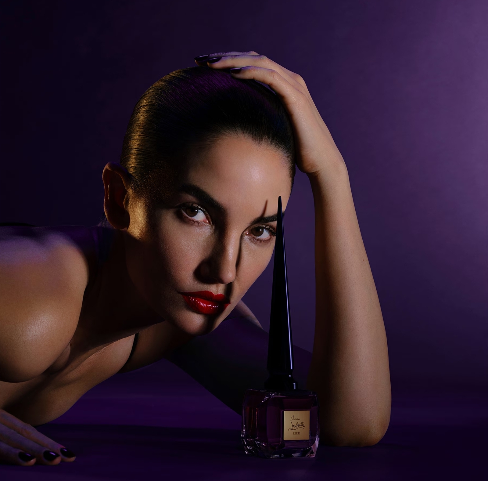Fétiche от Christian Louboutin: Fétiche L'Iris Коллекция ароматов Фетиш от Лубутена: Fétiche L'Iris
