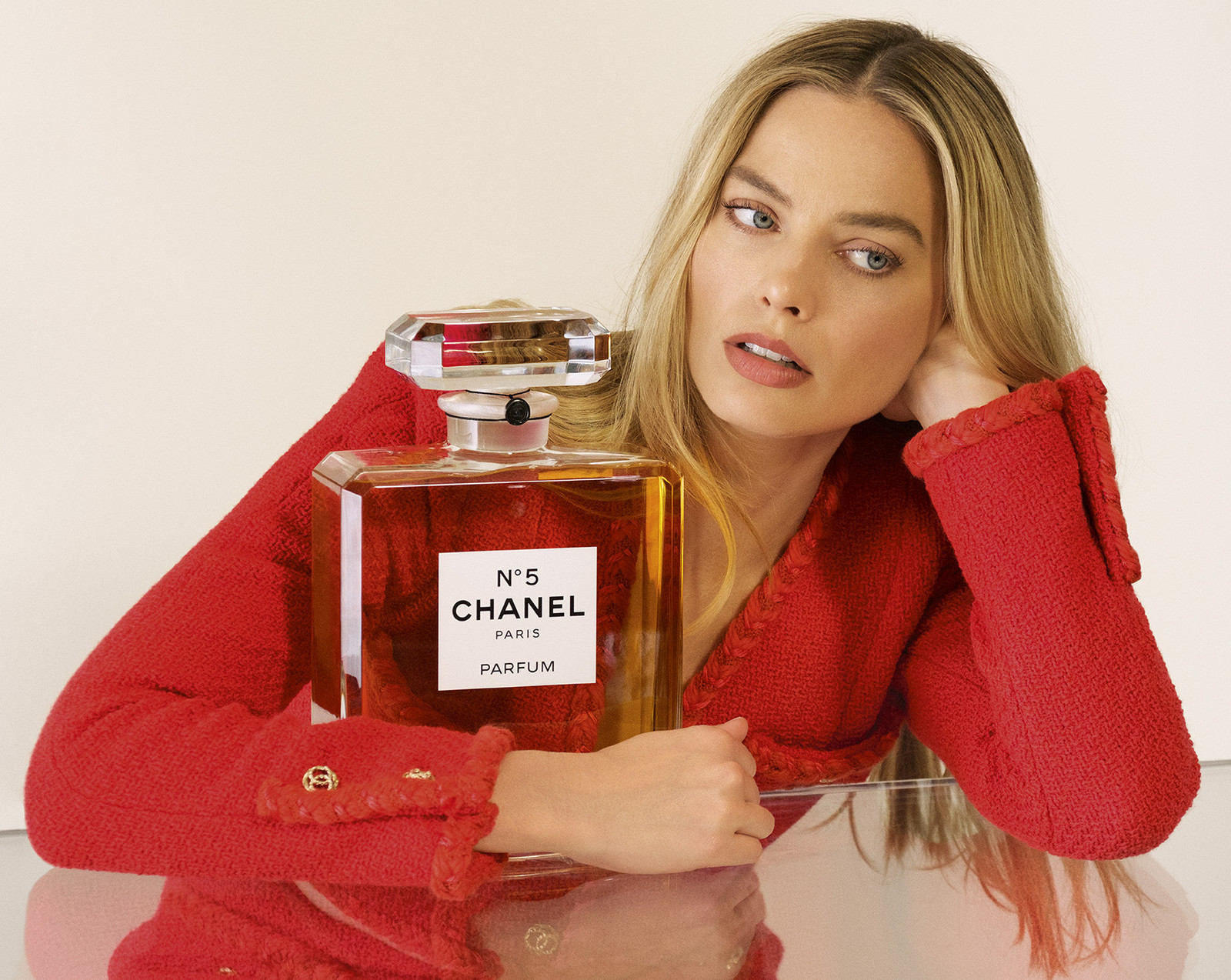 Аромат Шанель N°5 и Марго Робби Марго Робби — новое лицо Chanel N°5
