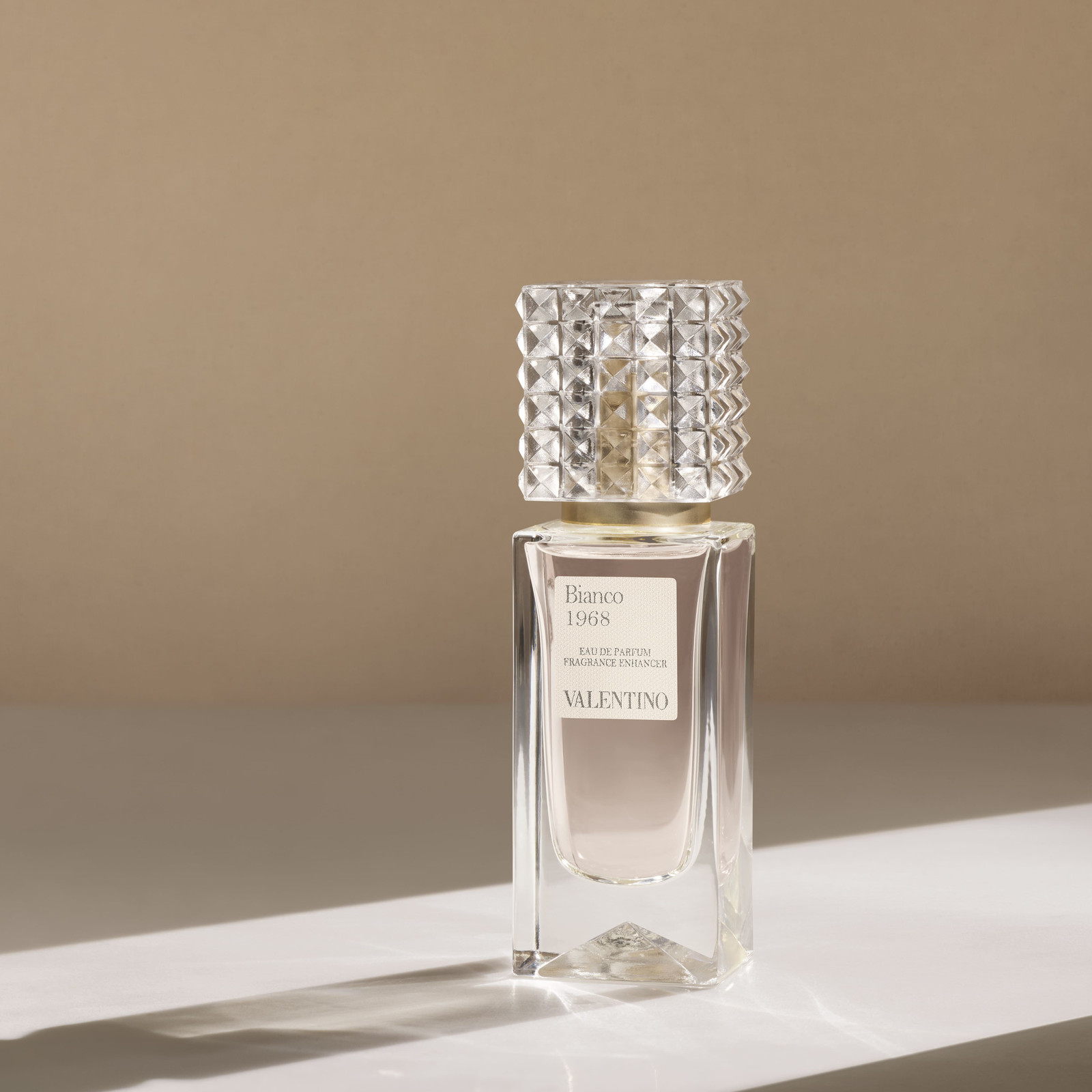 Аромат Valentino Bianco 1968, 2024 Стойкие шлейфовые ароматы 2024: Valentino Bianco 1968