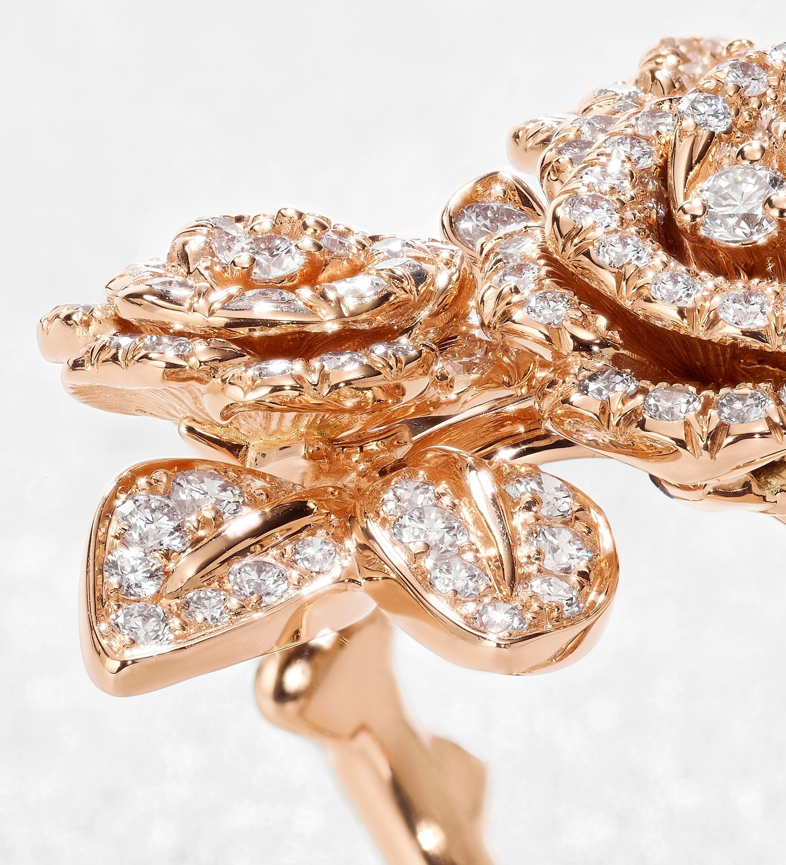 Коллекция Rose Dior Bagatelle: кольцо из розового золота с бриллиантами, фото Rose Dior Bagatelle: розовое золото и бриллианты, кольцо