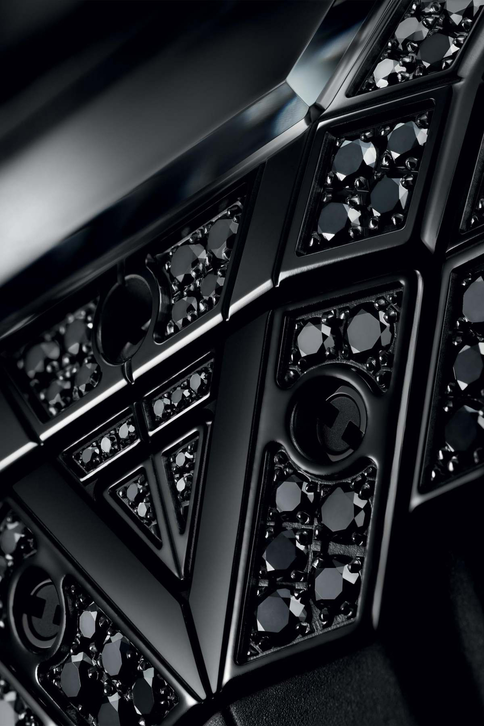 Детали часов Hublot Sang Bleu Новые часы Hublot с черными бриллиантами