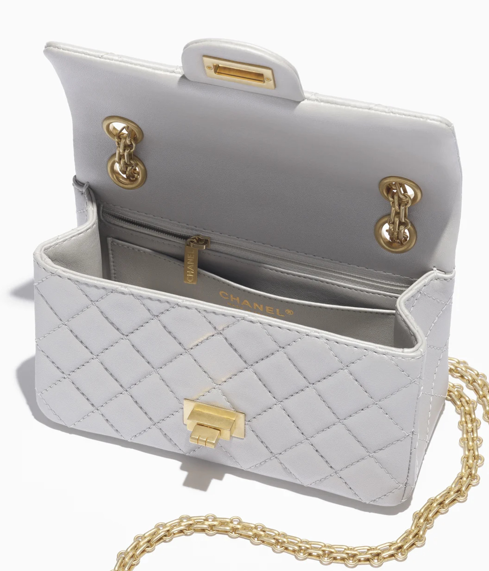 Изнанка сумки Chanel 2.55 Белая сумка Шанель