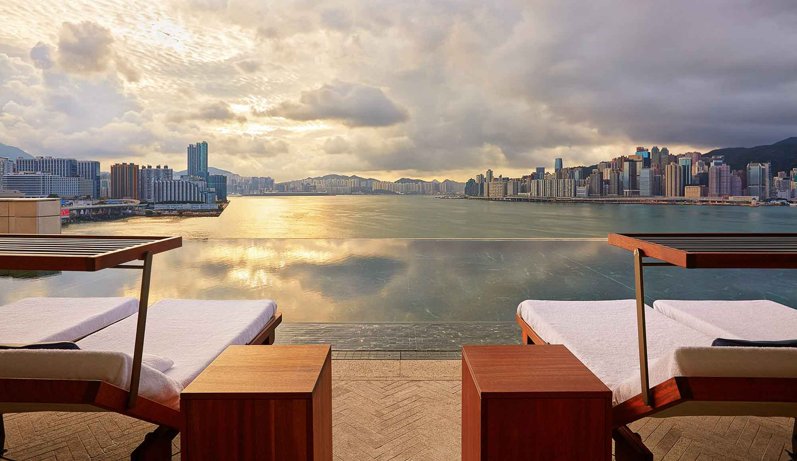 Арт-Базель в Гонконге 2025 в отеле Rosewood Hong Kong Виды отеля Rosewood в Гонконге