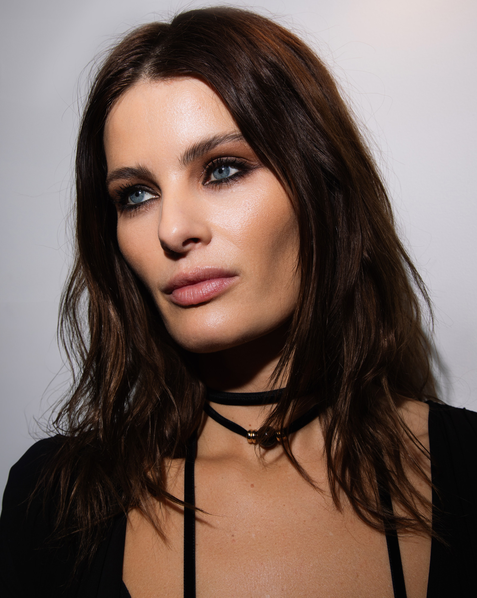 Nina Ricci F/W 2025-2026 make-up Мейкап Charlotte Tilbury для показа Nina Ricci Осень/Зима 2025/2026