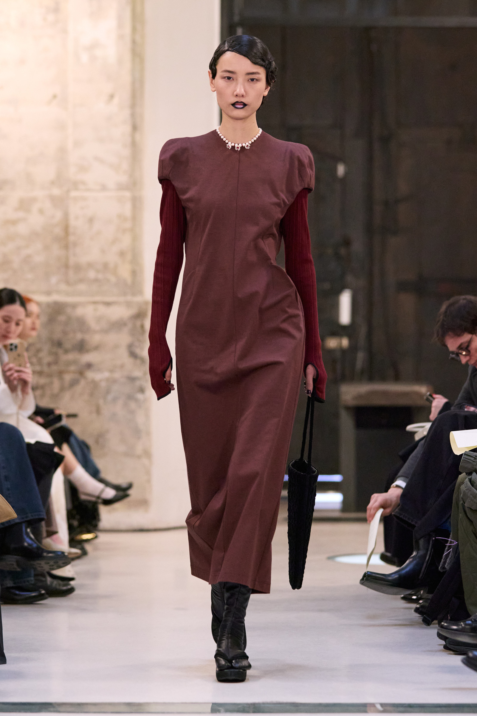 Показ коллекции Mame Kurogouchi FW 2025/2026 Коллекция Mame Kurogouchi FW 25/26